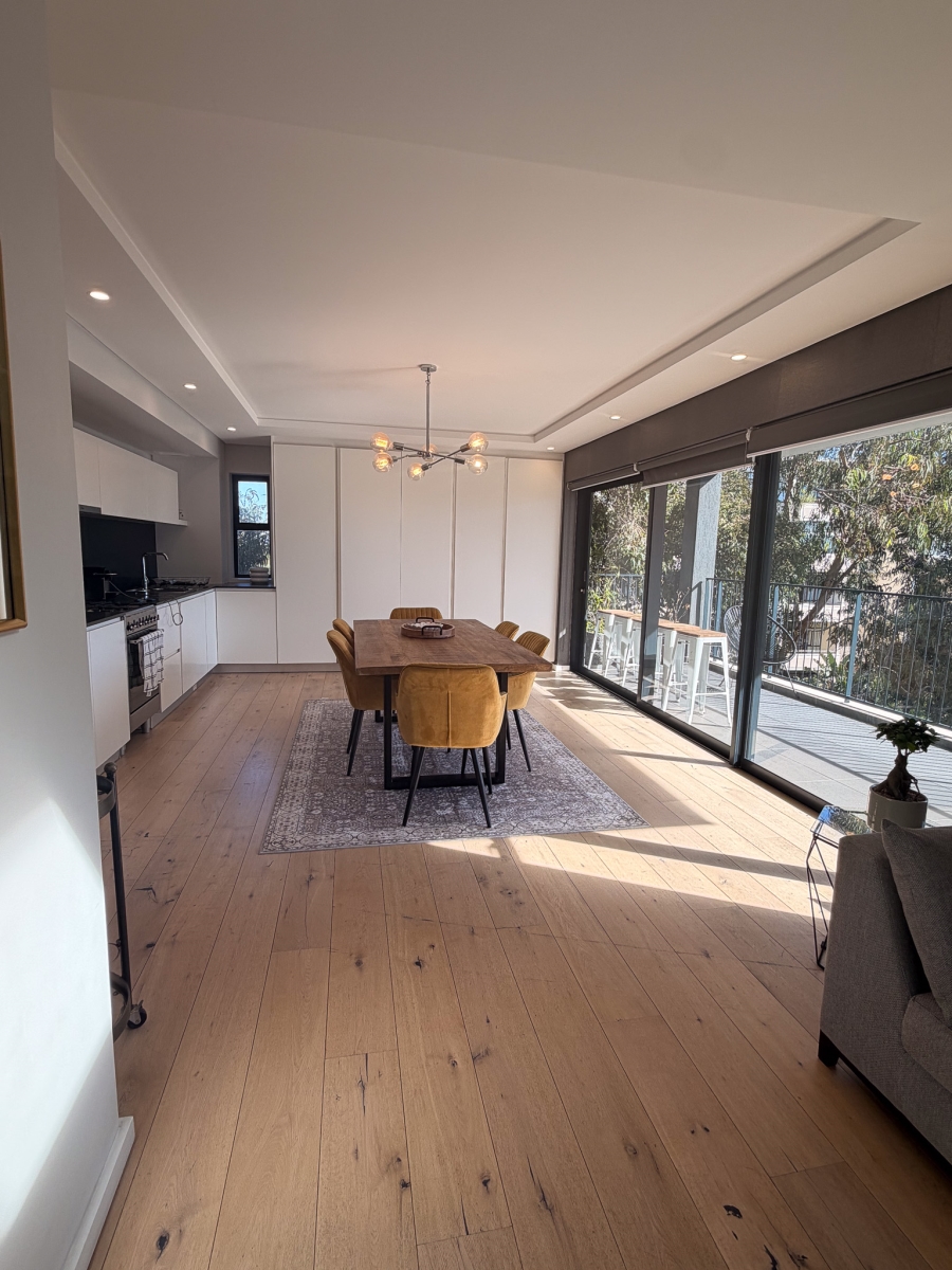 2 Bedroom Property for Sale in Sea Point Western Cape